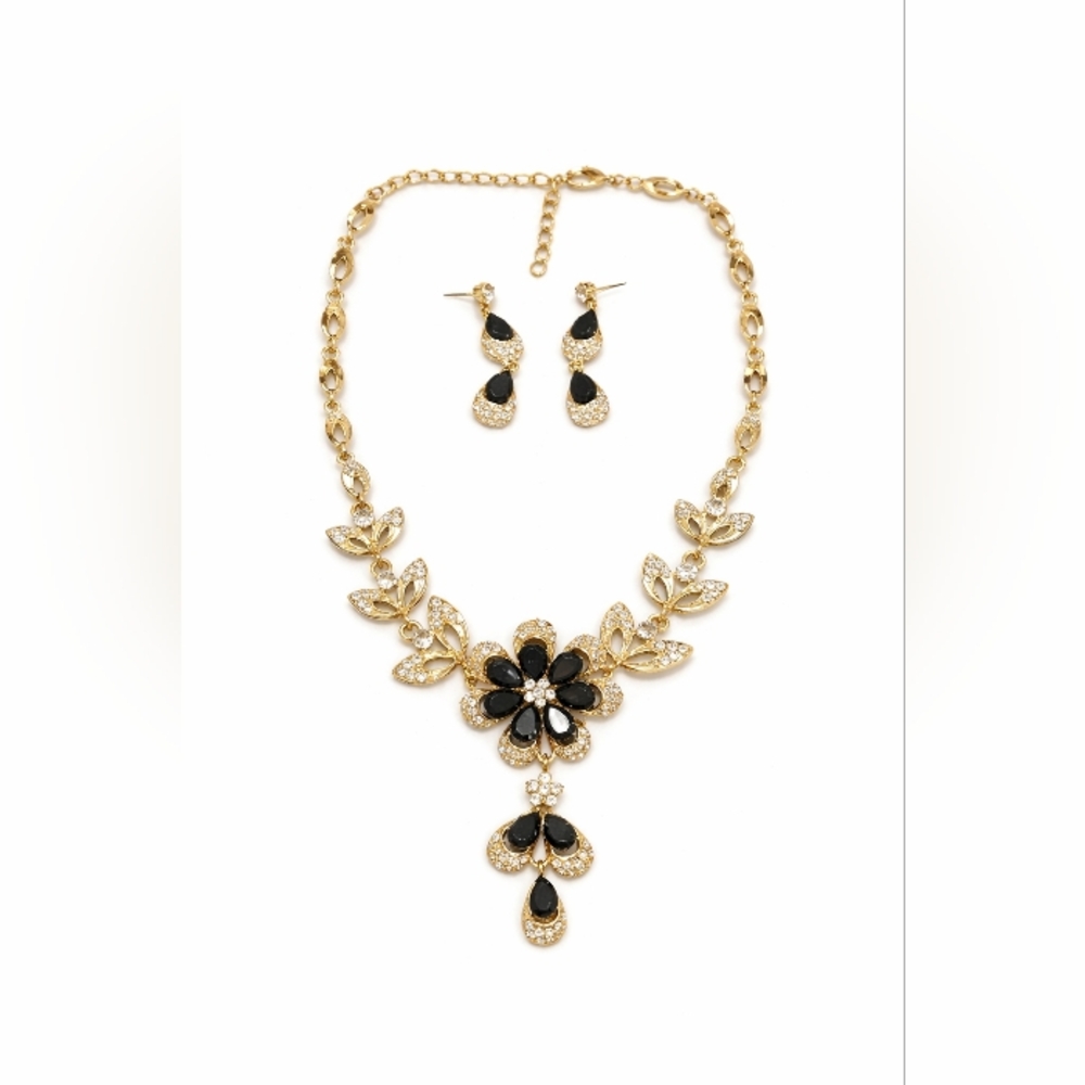 ♡ NEW Elegant Gold and Black Floral Necklace and Earring Set